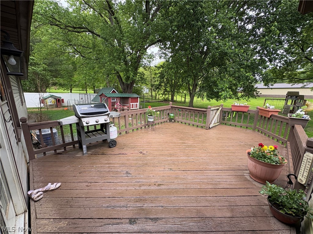 1697 W South Range Road North Lima OH 44452