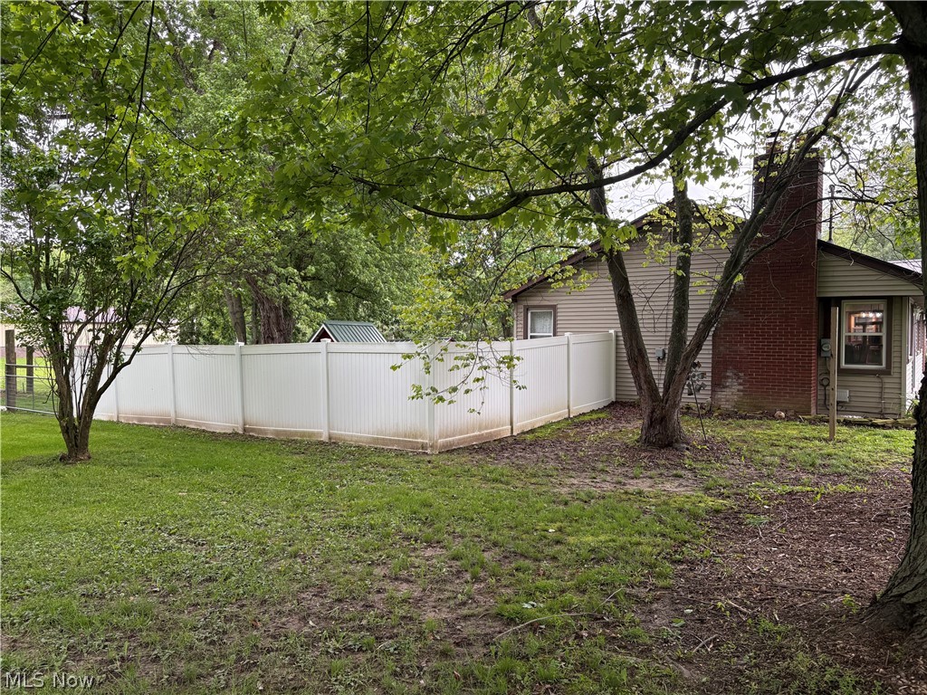 1697 W South Range Road North Lima OH 44452
