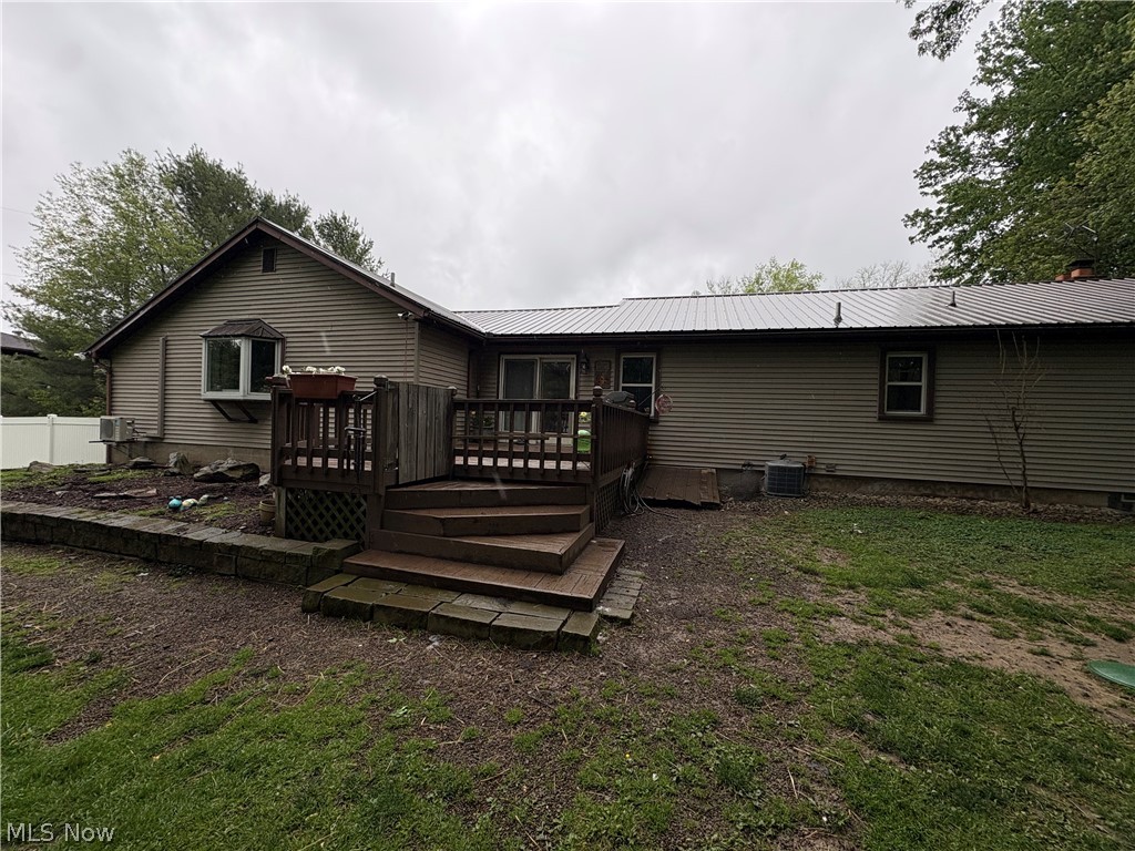 1697 W South Range Road North Lima OH 44452