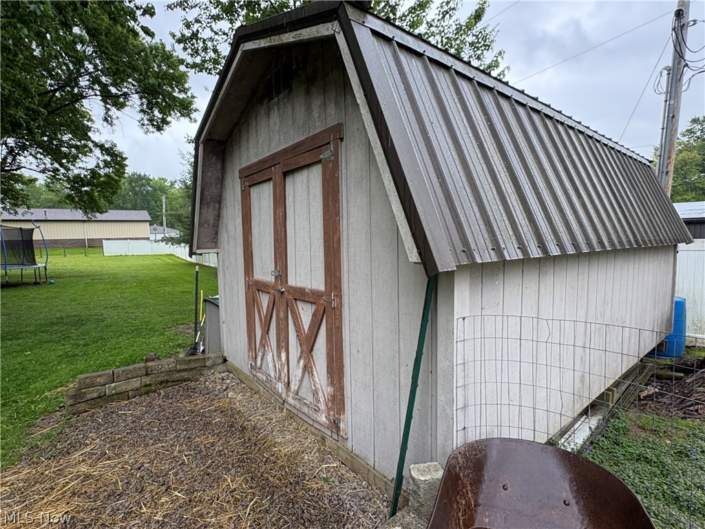 1697 W South Range Road North Lima OH 44452