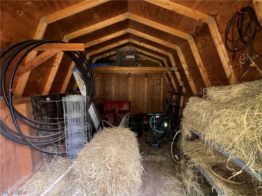 1697 W South Range Road North Lima OH 44452