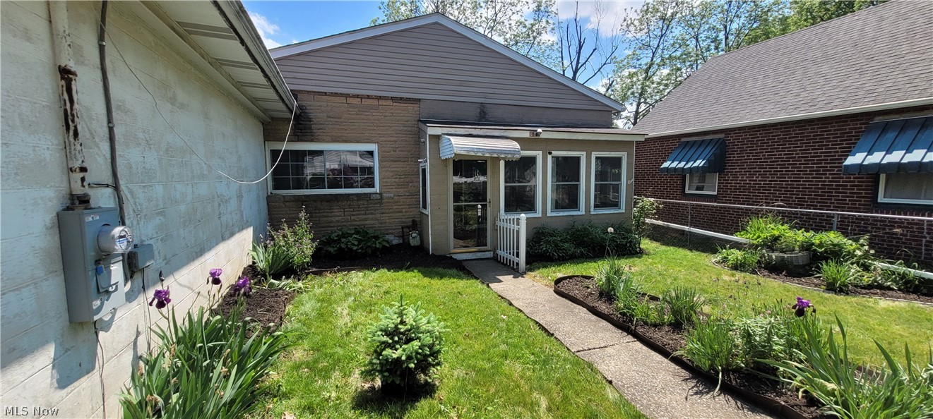 826 Reed Akron OH 44306