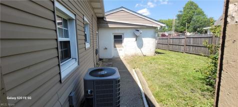 826 Reed Akron OH 44306