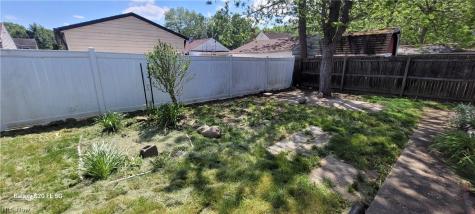 826 Reed Akron OH 44306