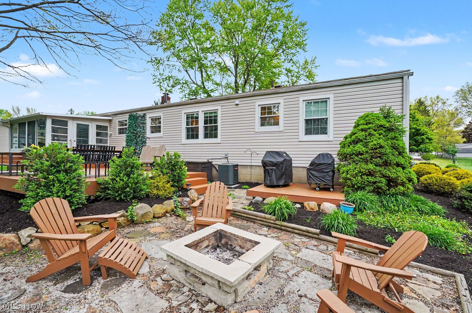 498 Green Field Circle Tallmadge OH 44278