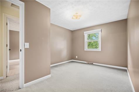 5972 Keller Road Akron OH 44319