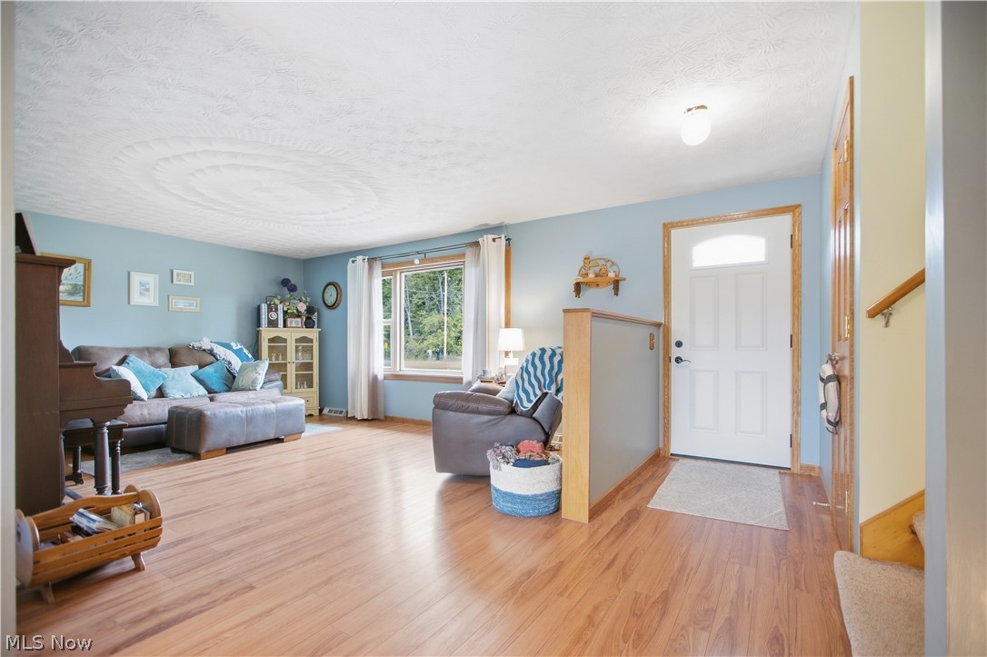 5972 Keller Road Akron OH 44319