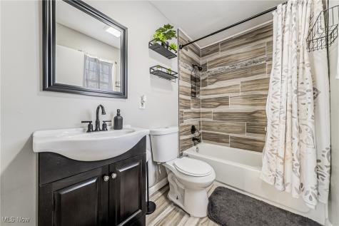 1423 E 120th Street Cleveland OH 44106