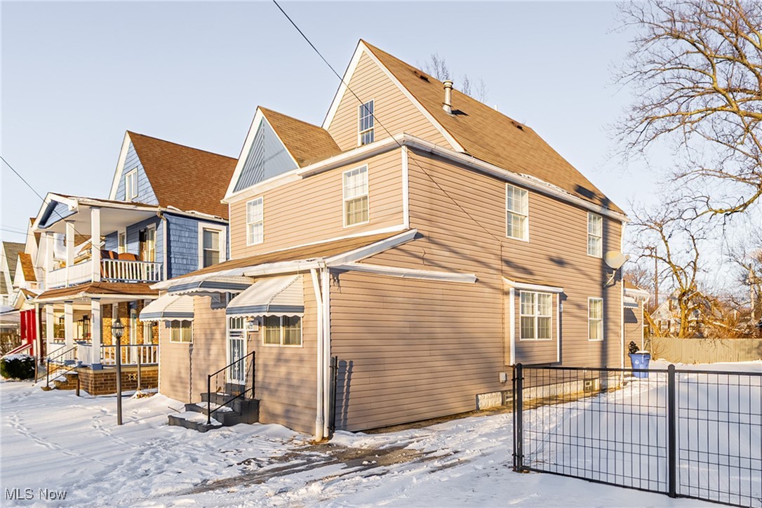 1423 E 120th Street Cleveland OH 44106