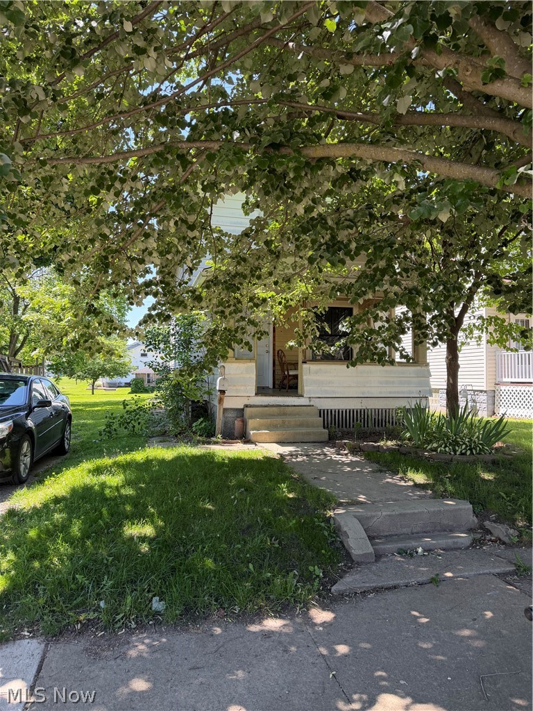 226 2nd Street SW Brewster OH 44613