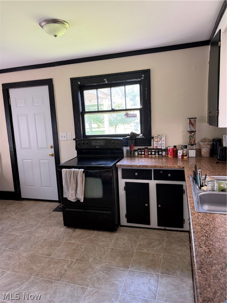 226 2nd Street SW Brewster OH 44613