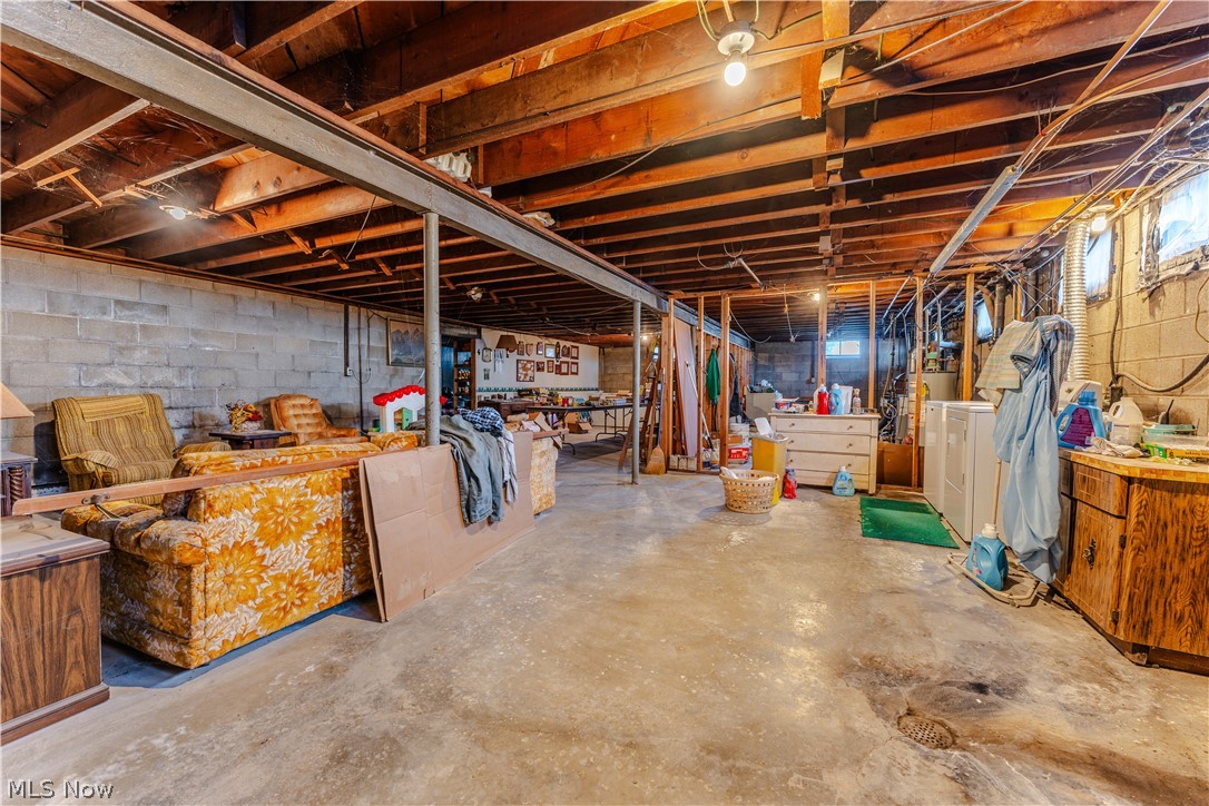 5329 Slater Road Williamsfield OH 44093