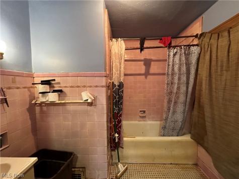 612 Pittsburgh Street Steubenville OH 43952