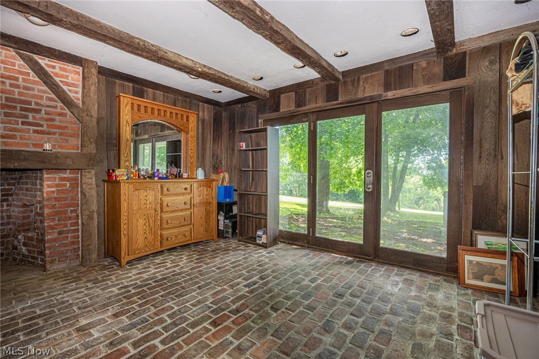 2001 Cambridge Road Coshocton OH 43812
