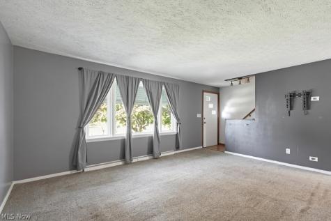 1718 Woodlawn Avenue NW Canton OH 44708