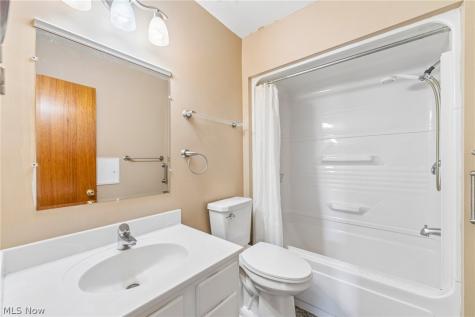 1829 Eldon Drive Wickliffe OH 44092