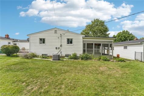 1829 Eldon Drive Wickliffe OH 44092