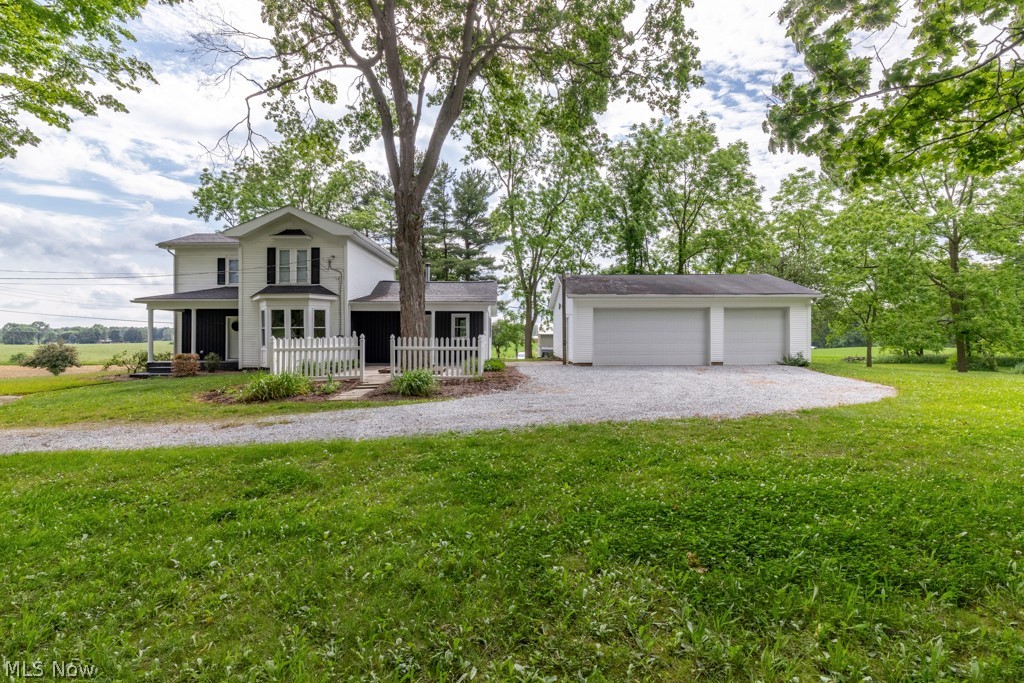 7377 Pontius Street NE Hartville OH 44632