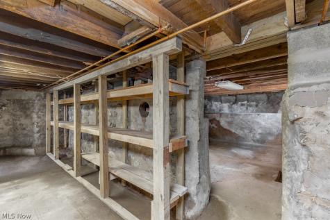7377 Pontius Street NE Hartville OH 44632
