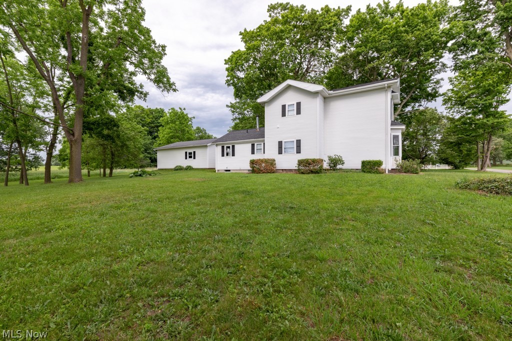7377 Pontius Street NE Hartville OH 44632