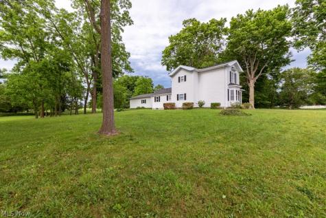 7377 Pontius Street NE Hartville OH 44632