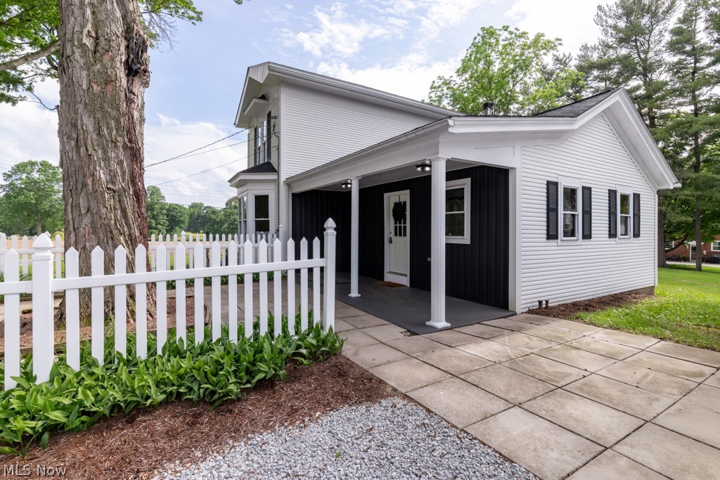 7377 Pontius Street NE Hartville OH 44632