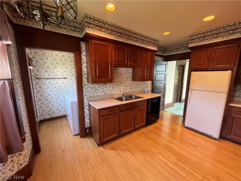 504 Cutler Street Marietta OH 45750