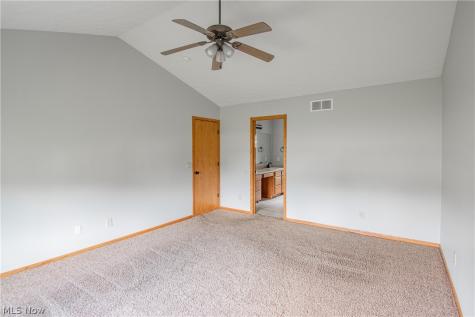 11002 Trenton Road NW Uniontown OH 44685