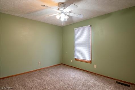 11002 Trenton Road NW Uniontown OH 44685