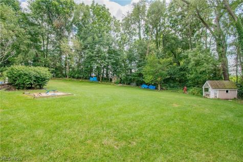 11002 Trenton Road NW Uniontown OH 44685