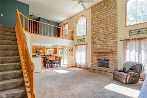 11002 Trenton Road NW Uniontown OH 44685