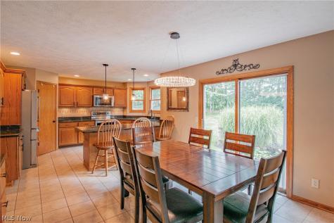 11002 Trenton Road NW Uniontown OH 44685