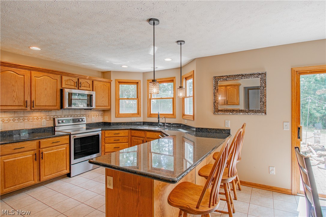 11002 Trenton Road NW Uniontown OH 44685