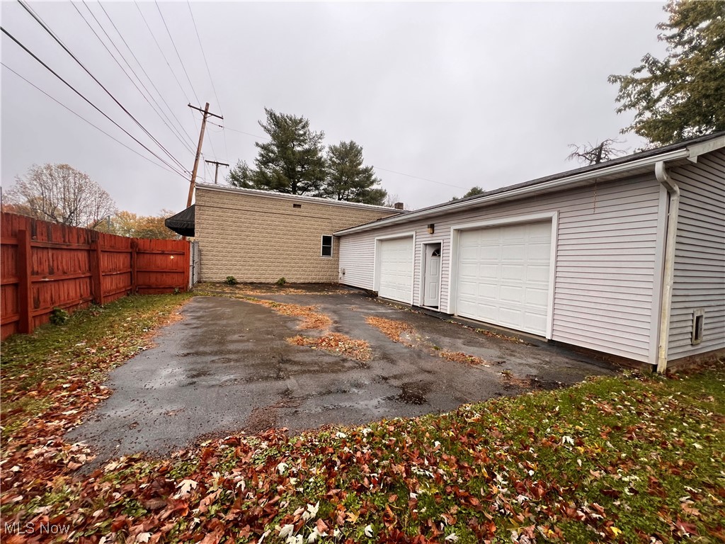 44993 Crestview Road Columbiana OH 44408