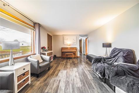 327 Briarhill Drive Rittman OH 44270