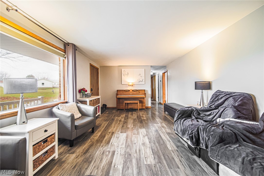327 Briarhill Drive Rittman OH 44270