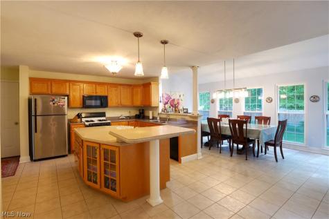 169 Aster Place Brunswick OH 44212