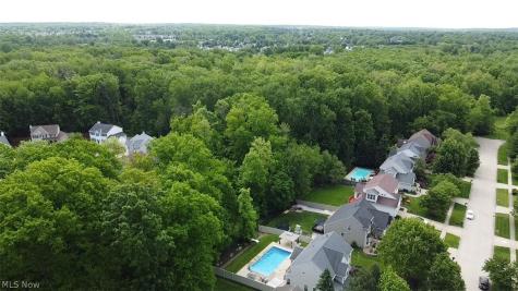 169 Aster Place Brunswick OH 44212