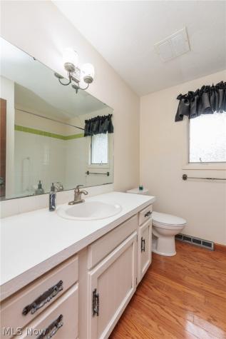 2520 W Skyline Drive Lorain OH 44053