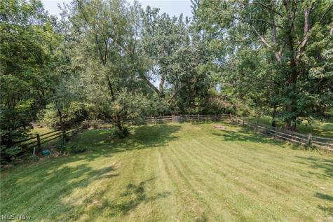 2520 W Skyline Drive Lorain OH 44053
