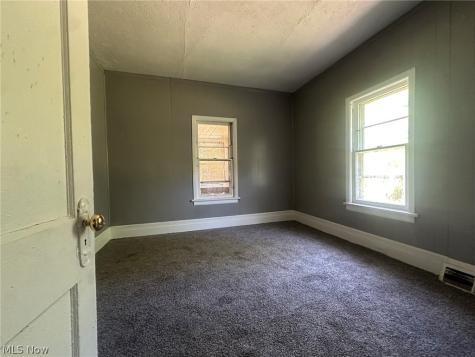 875 E 131st Street Cleveland OH 44108