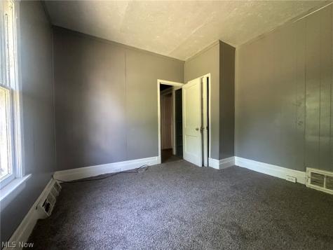 875 E 131st Street Cleveland OH 44108