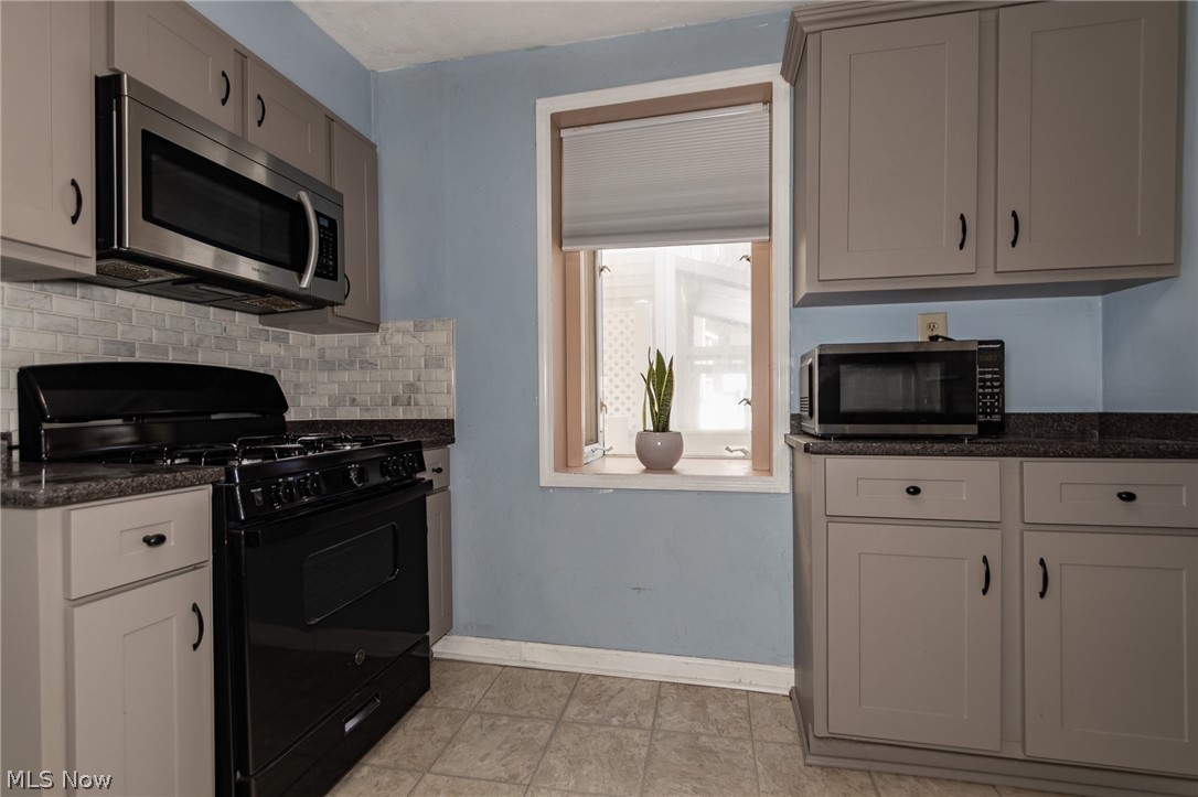 1259 E 351 Street Eastlake OH 44095