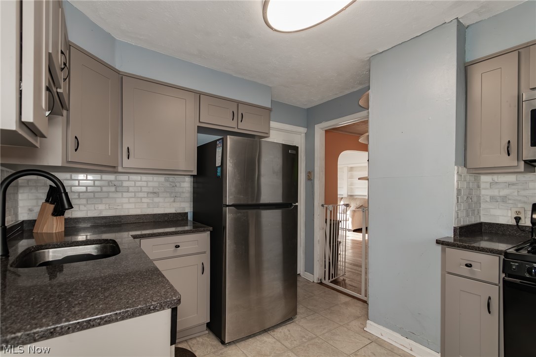 1259 E 351 Street Eastlake OH 44095