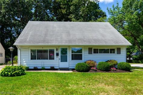 572 Woodmere Drive Berea OH 44017