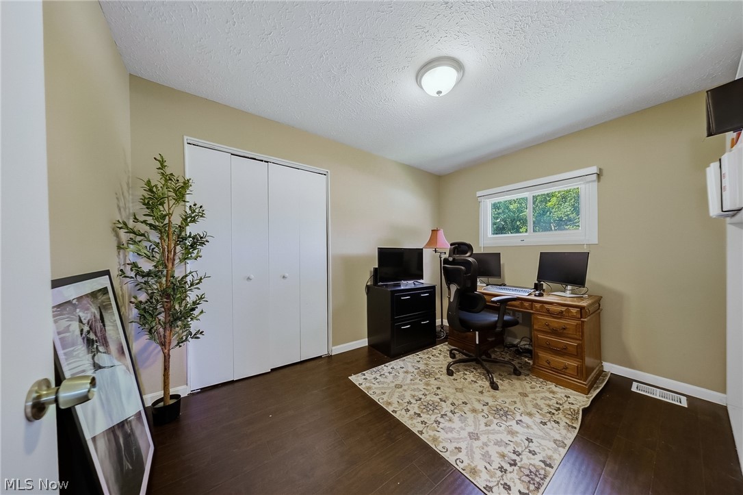 572 Woodmere Drive Berea OH 44017
