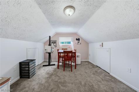 572 Woodmere Drive Berea OH 44017