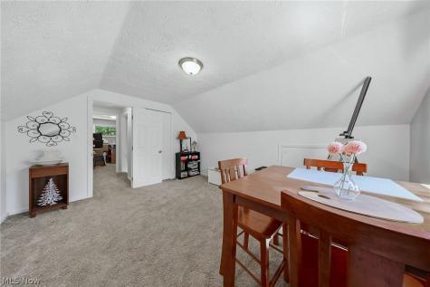 572 Woodmere Drive Berea OH 44017
