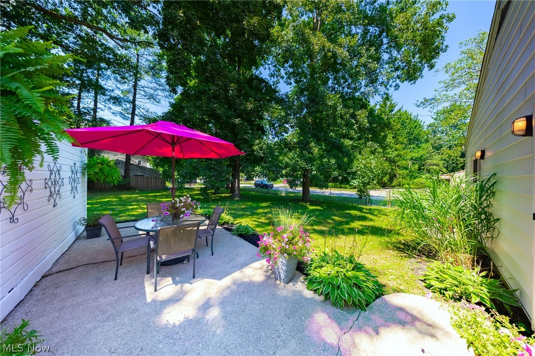 572 Woodmere Drive Berea OH 44017