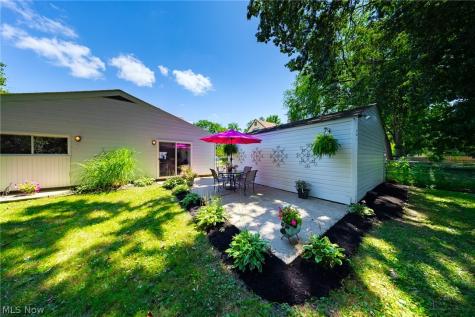 572 Woodmere Drive Berea OH 44017
